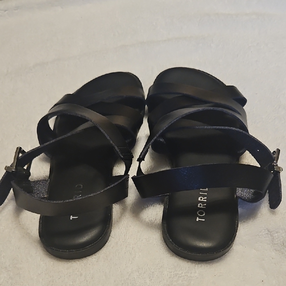Torrid Black Strappy Sandals - Picture 4 of 7
